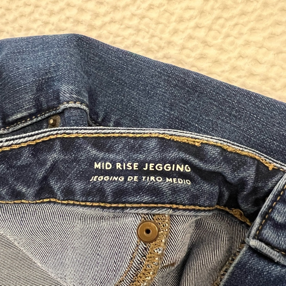 Universal Thread Mid Rise Jeggings - Picture 4 of 8